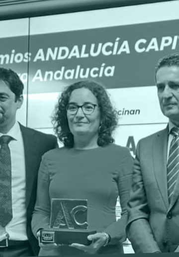 onneo-grupo-cooperativo-transporte-sanitario-equipo-onneo-v-360x517