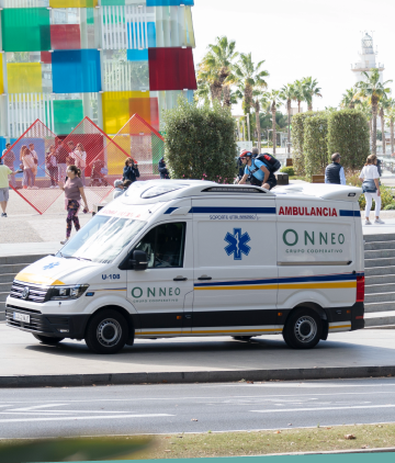onneo-grupo-cooperativo-transporte-sanitario-vehiculo-apoyo_360x422
